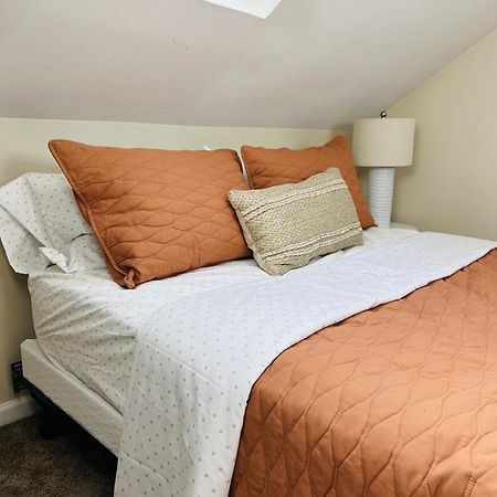 Cozy, Pleasant 2Br Apt In Beach Community! Norwalk Extérieur photo